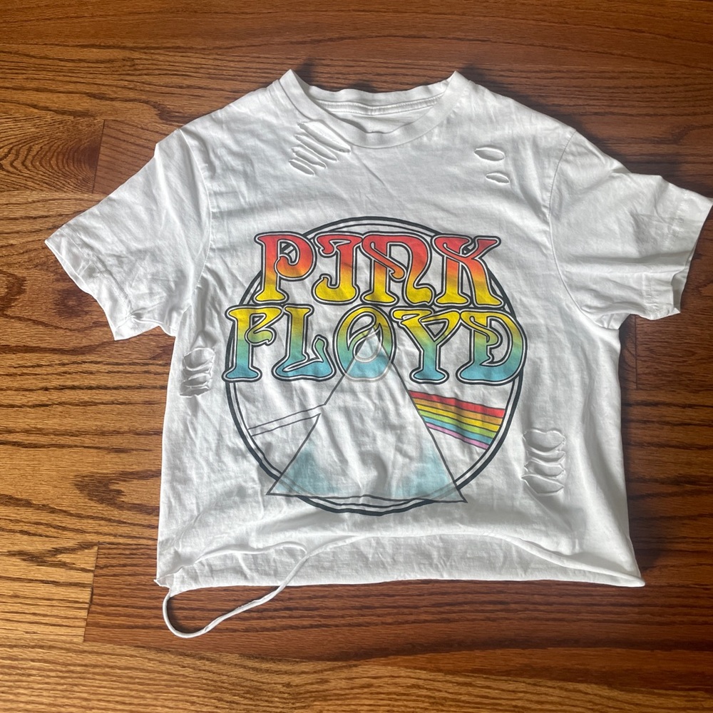 cropped ripped graphic tee